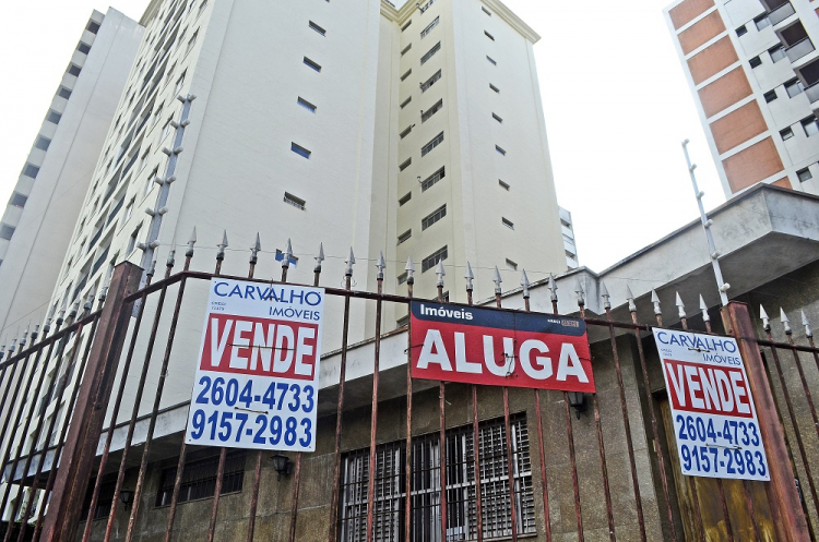 Aluguel residencial tem queda de 0,37% em novembro, aponta FGV